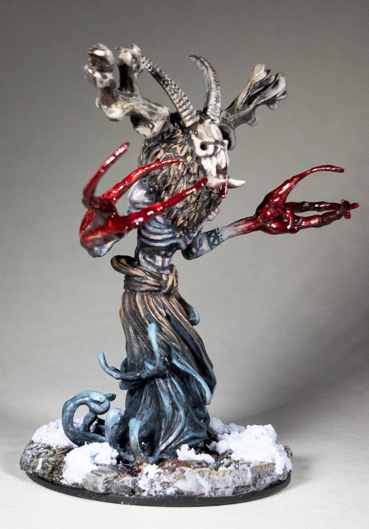 Painting Fantasy Miniatures as a therapy • SEN Magazine